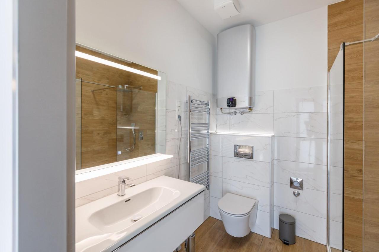 La Bella Centrum Apartmanok Piros/Sarga Hévíz Dış mekan fotoğraf