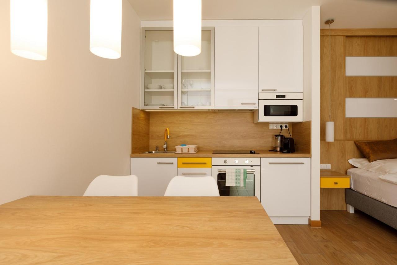 La Bella Centrum Apartmanok Piros/Sarga Hévíz Dış mekan fotoğraf