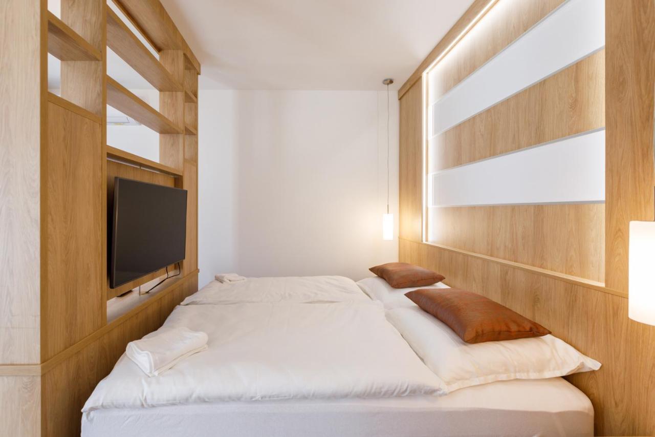 La Bella Centrum Apartmanok Piros/Sarga Hévíz Dış mekan fotoğraf