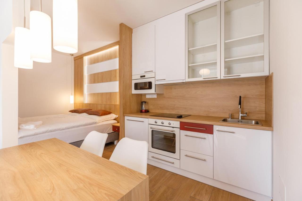 La Bella Centrum Apartmanok Piros/Sarga Hévíz Dış mekan fotoğraf