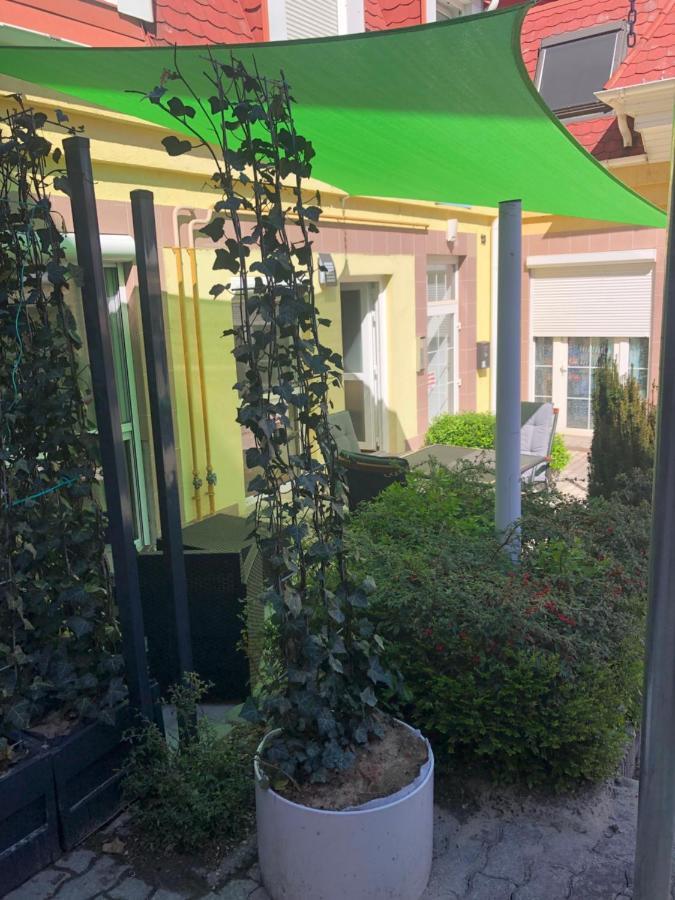 La Bella Centrum Apartmanok Piros/Sarga Hévíz Dış mekan fotoğraf